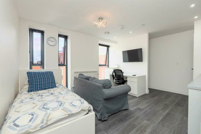 Apartment To Rent In Baldwin Street, Bristol, BS1