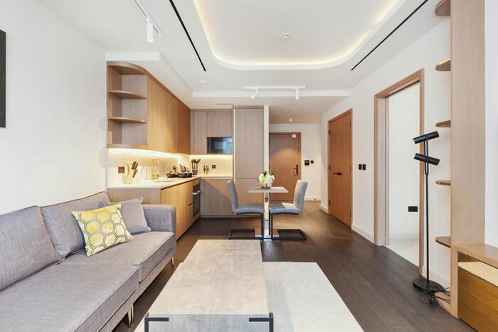 1 Bedroom Flat To Rent In Tcrw, London, W1F