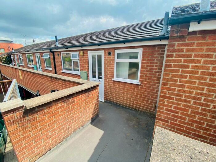 1 Bedroom Flat To Rent In Burton Road, Carlton, NG4
