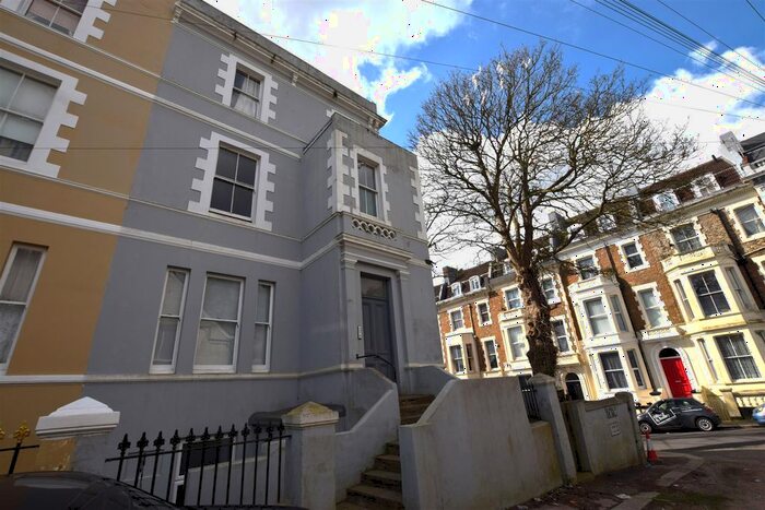 1 Bedroom Flat To Rent In St. Pauls Place, St. Leonards On Sea, TN37