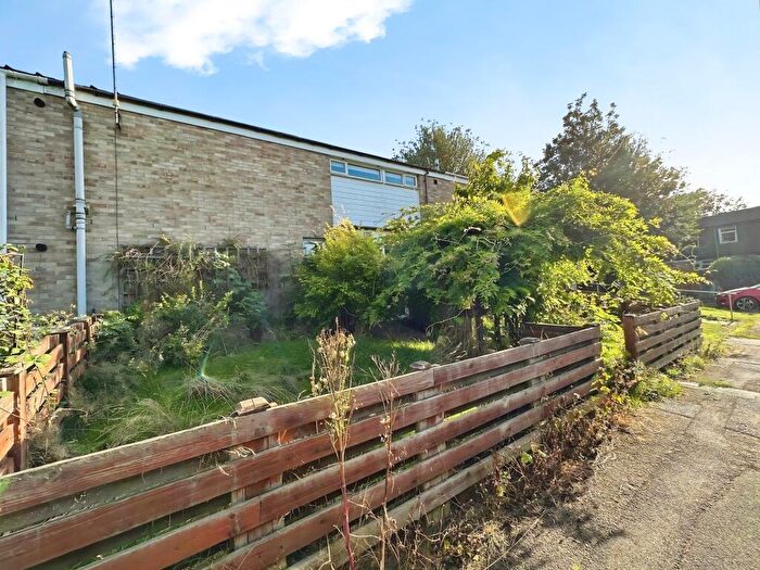 3 Bedroom Terraced House For Sale In Nene Walk, Daventry, Northamptonshire, NN11