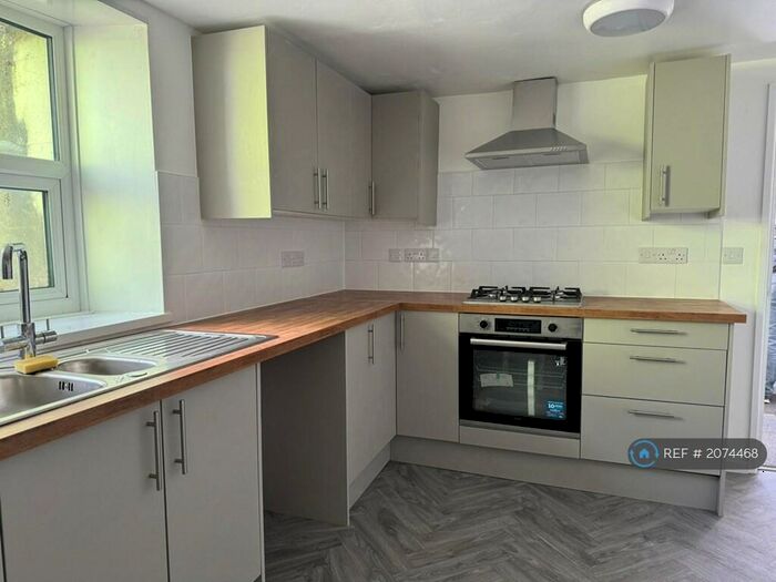 4 Bedroom Maisonette To Rent In Marlborough Street, Plymouth, PL1