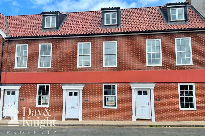 2 Bedroom Terraced House To Rent In Bretts Terrace, Stonecutters Way, Great Yarmouth, NR30