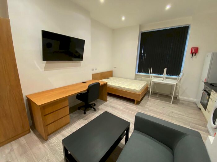 Apartment To Rent In Wellington Street, Leicester, LE1