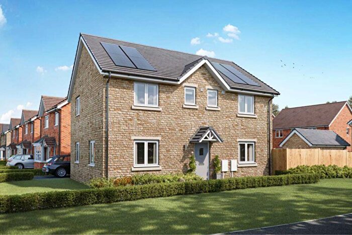 4 Bedroom Detached House For Sale In Perrybrook Road, Brockworth, GL3