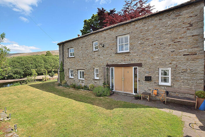 5 Bedroom Barn Conversion For Sale In Grinton, DL11