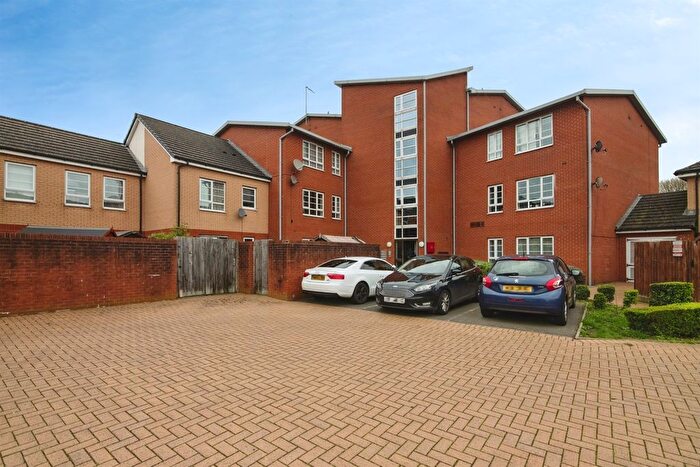 2 Bedroom Flat For Sale In Bell Street, Tipton, DY4