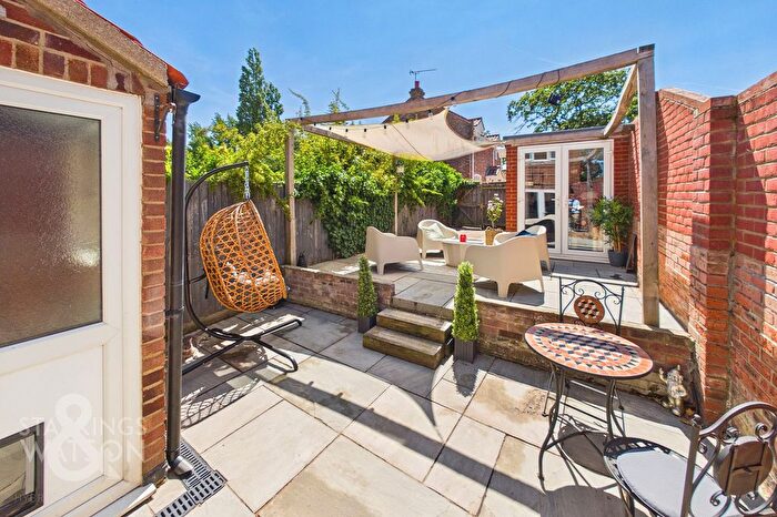 2 Bedroom Cottage For Sale In High Bungay Road, Loddon, Norwich, NR14