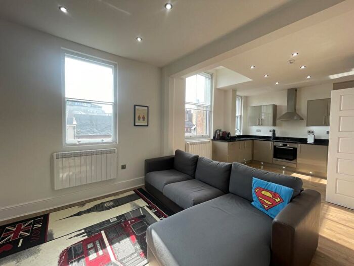 3 Bedroom Flat For Sale In Wheeler Gate House, Nottingham, NG1