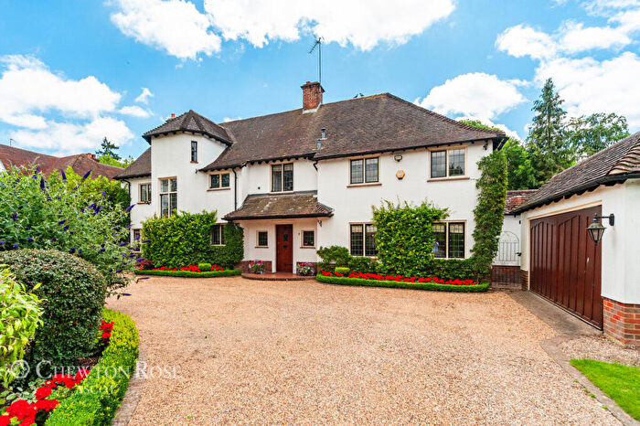 6 Bedroom Detached House For Sale In Dukes Wood Avenue, Gerrards Cross, SL9