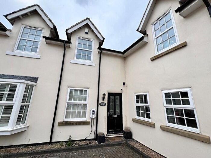 3 Bedroom Terraced House For Sale In Wentbridge, Pontefract, WF8
