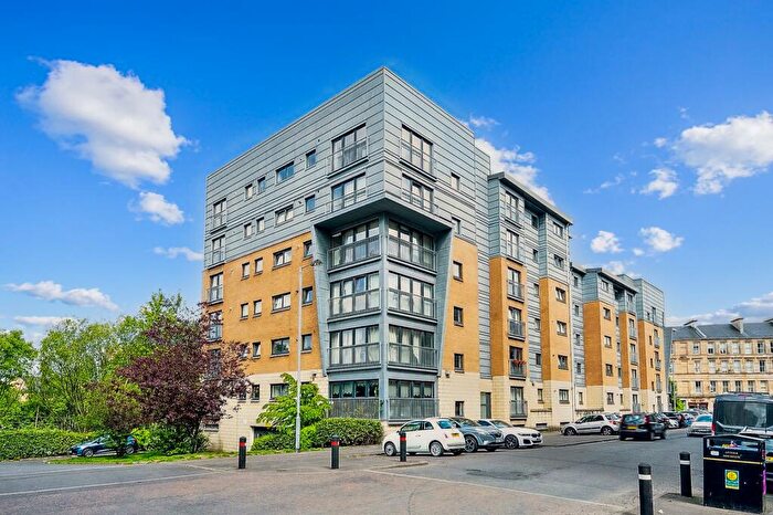 2 Bedroom Flat To Rent In Barrland Street, Flat /, Pollokshields, Glasgow, G41