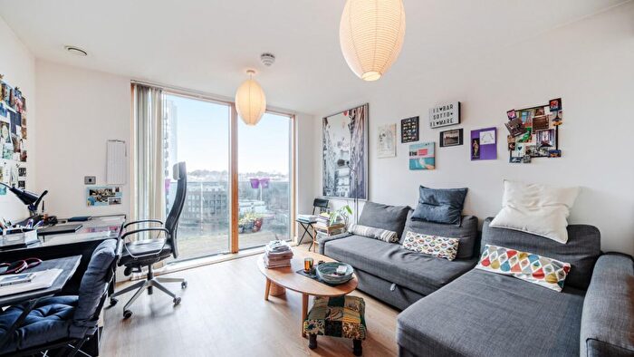 1 Bedroom Flat For Sale In Thurston Road, Lewisham, SE13