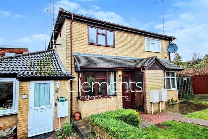 1 Bedroom Terraced House To Rent In Corner Hall, Hemel Hempstead, HP3