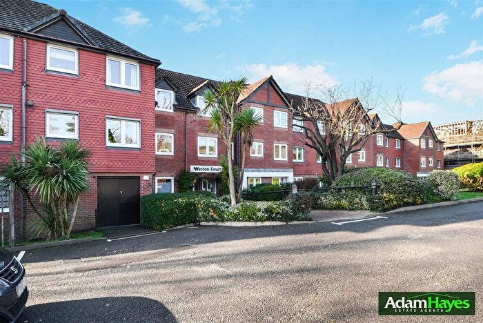 1 Bedroom Flat For Sale In Farnham Close, Whetstone, N20