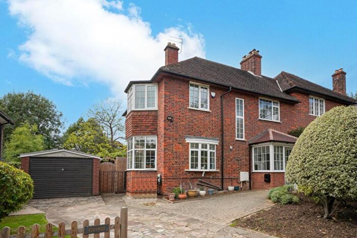 4 Bedroom Semi-Detached House For Sale In Hill Close, Harrow On The Hill., HA1