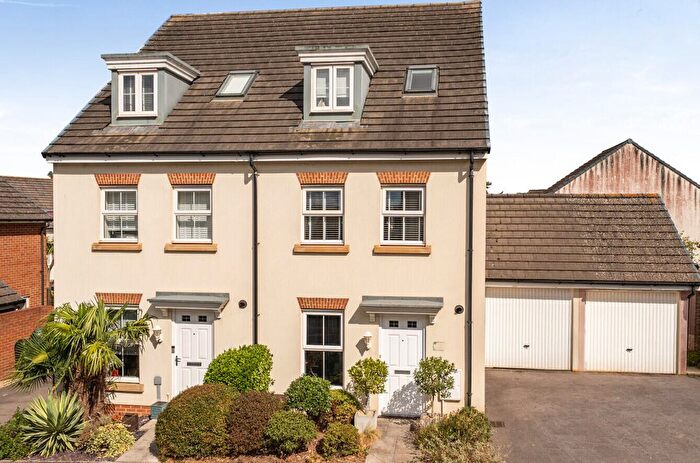 4 Bedroom Property For Sale In Swallow Way, Cullompton, EX15