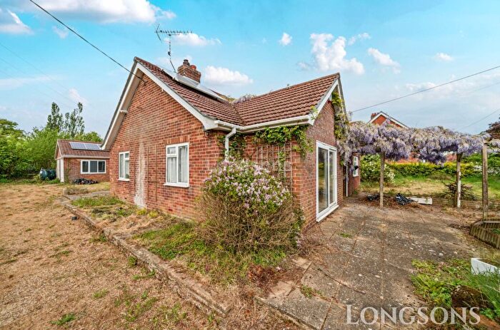 3 Bedroom Detached Bungalow For Sale In Palgrave Road, Great Dunham, PE32