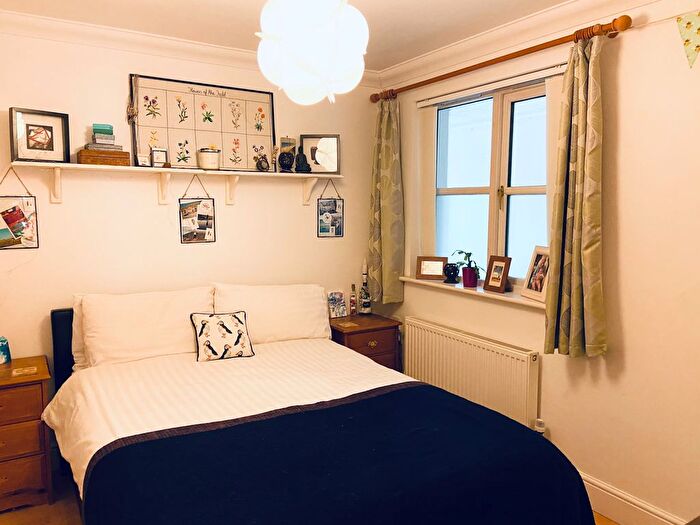 1 Bedroom Property To Rent In The Walled Garden, Penryn, TR10