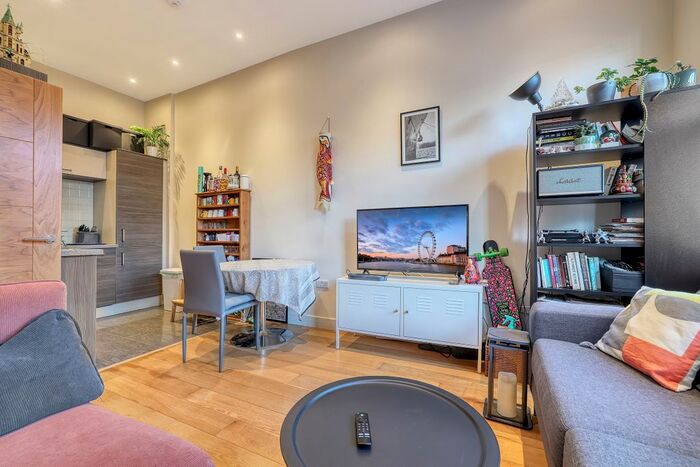 1 Bedroom Flat To Rent In Lower Clapton Road, London, London, London, E5