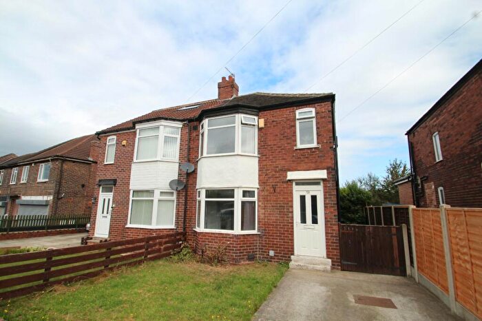 3 Bedroom House To Rent In Gledhow Park Avenue, Leeds, West Yorkshire, LS7