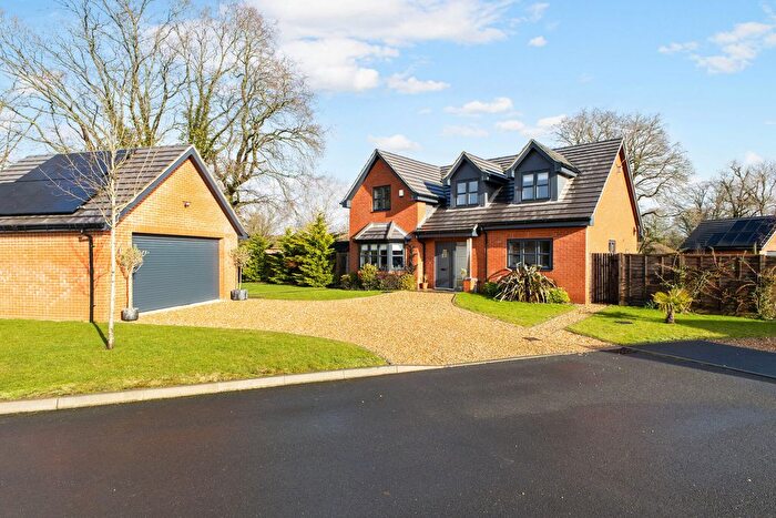 3 Bedroom Detached House For Sale In Greenacres Gate, Tadley, RG26