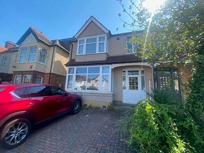 4 Bedroom Semi-Detached House To Rent In King Edward Avenue, Dartford, DA1