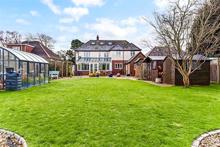 4 Bedroom Detached House For Sale In Warblington Road, Emsworth, Hampshire, PO10