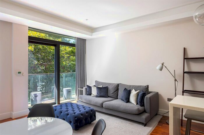 2 Bedroom Flat To Rent In Gray's Inn Road, Bloomsbury, London, WC1X