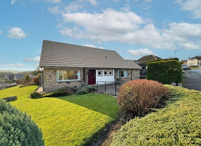 3 Bedroom Detached Bungalow For Sale In Henry Ralph Avenue, Huddersfield, HD4