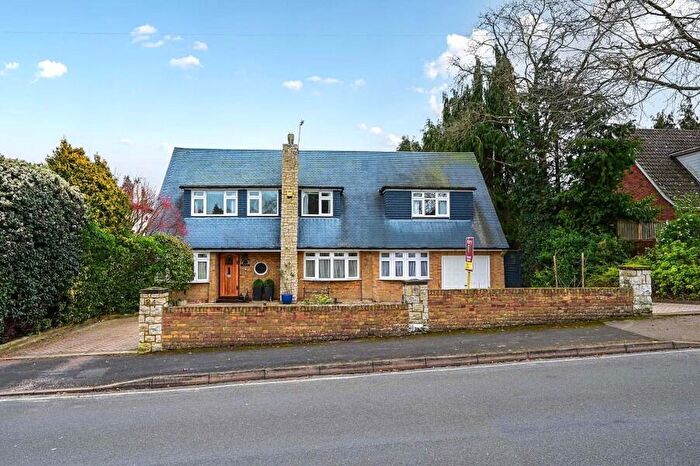 5 Bedroom Detached House To Rent In Farnborough, GU14