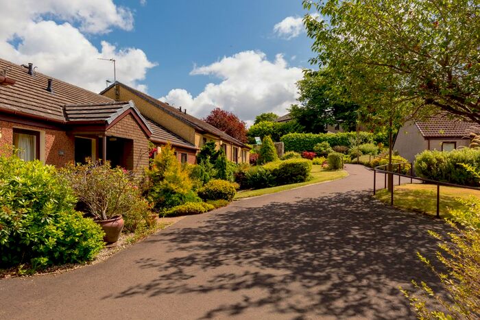 1 Bedroom Bungalow For Sale In Larchfield Neuk, Balerno, EH14