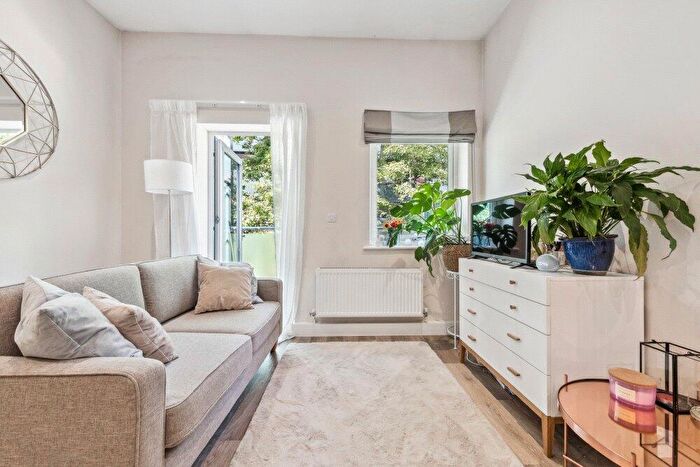 1 Bedroom Apartment To Rent In Stert Street, Abingdon, OX14