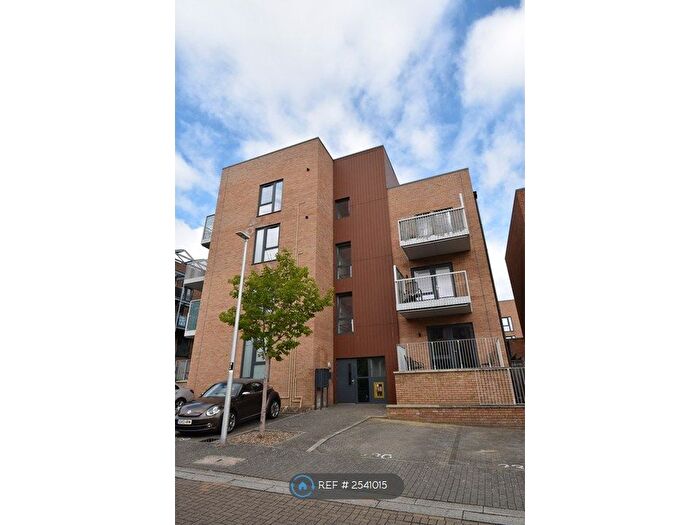 1 Bedroom Flat To Rent In Nassau Court, Campbell Park, Milton Keynes, MK9