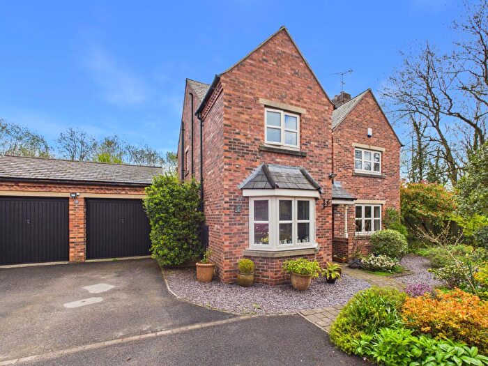 4 Bedroom Detached House For Sale In Spring Close, Wirksworth, DE4