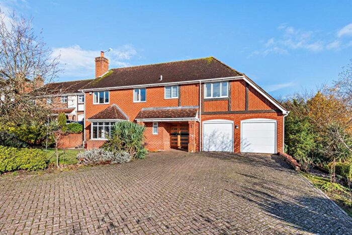 5 Bedroom Detached House For Sale In Wents Wood, Weavering, Maidstone, ME14