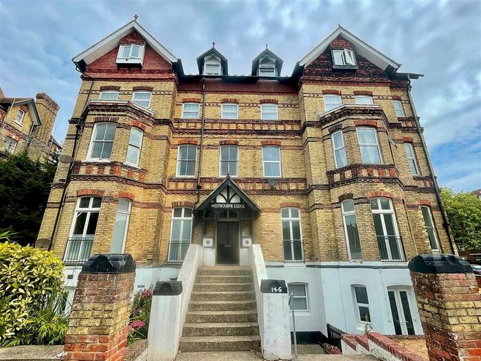 2 Bedroom Flat To Rent In Sandgate Road, Folkestone, CT20
