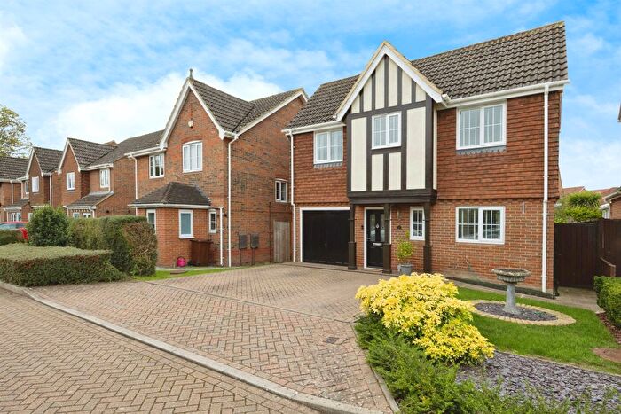 4 Bedroom Detached House For Sale In Haywain Close, Kingsnorth, Ashford, TN23