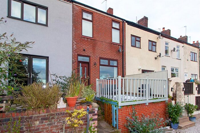 2 Bedroom Semi-Detached House To Rent In Wood Street, Tyldesley, Manchester, M29