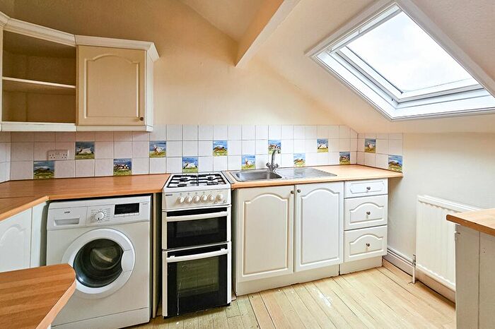 2 Bedroom Property To Rent In High Street, Harrogate, HG2