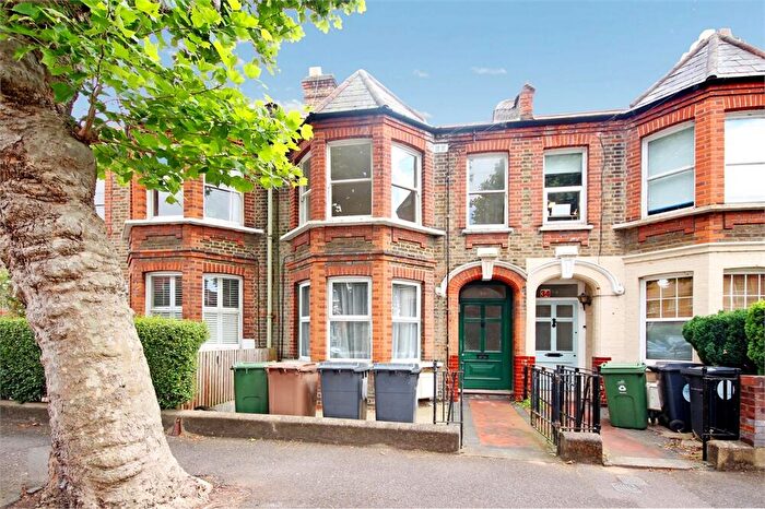 1 Bedroom Flat To Rent In Cornwallis Road, Walthamstow, London, E17