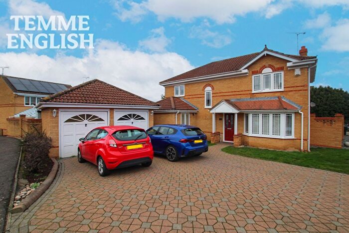 4 Bedroom Detached House For Sale In Ely Way, Rayleigh, SS6