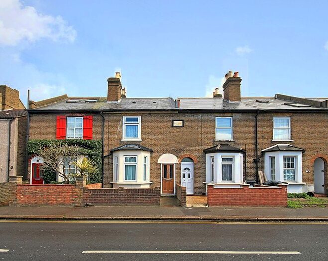 3 Bedroom Property To Rent In Wellington Road North, Hounslow TW4