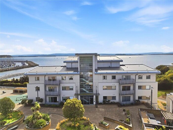 2 Bedroom Apartment For Sale In Stone Close, Poole, Dorset, BH15