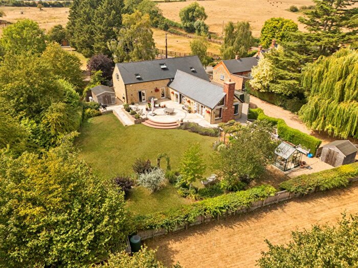 4 Bedroom Detached House For Sale In High Street, Haversham, Milton Keynes, Buckinghamshire, MK19