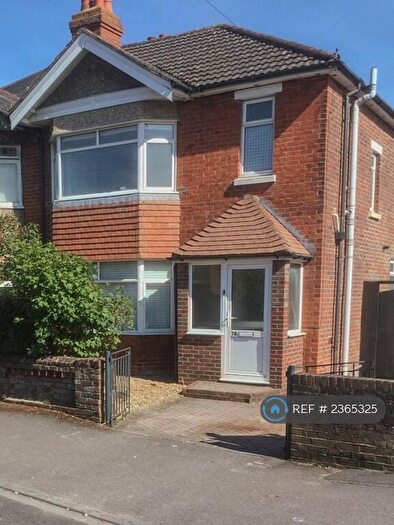 3 Bedroom Semi-Detached House To Rent In Wilton Crescent, Southampton, SO15