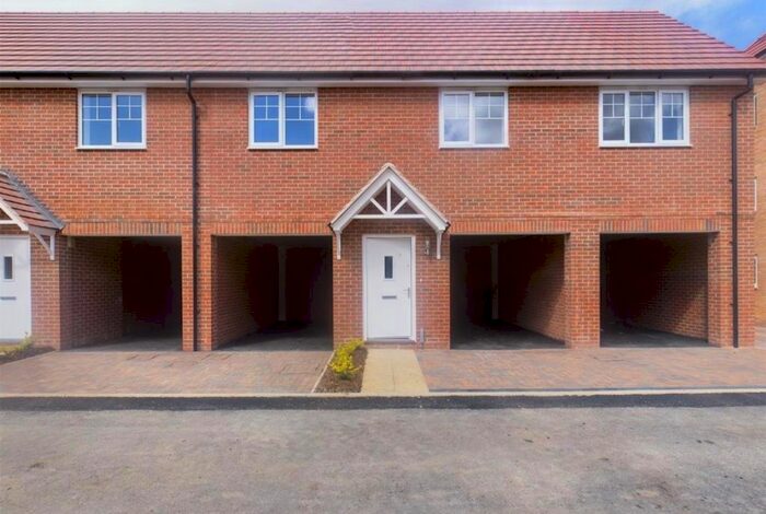 2 Bedroom Flat To Rent In Sandpiper Road, Harlow, CM17