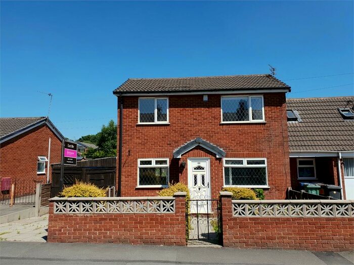 2 Bedroom Semi-Detached House To Rent In Alma Street, Radcliffe, M26