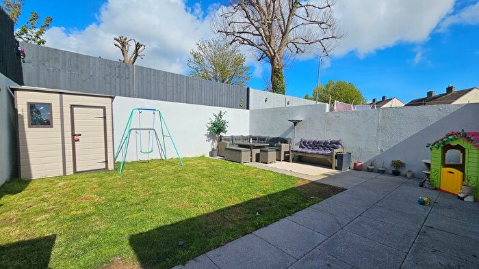 4 Bedroom Semi-Detached House For Sale In Dunkeswell Close, Plymouth, PL2