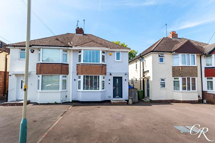 3 Bedroom Semi Detached House For Sale In Elmfield Road, Cheltenham, GL51